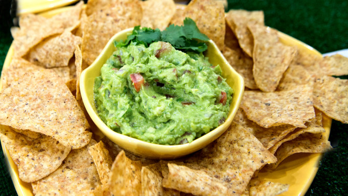 Katie Lee from Food Network’s “The Kitchen” joins TODAY Food to share ideas for a healthier Super Bowl spread. Gear up for game day with these three recipes that put a healthy spin on your favorite stadium-style snacks.